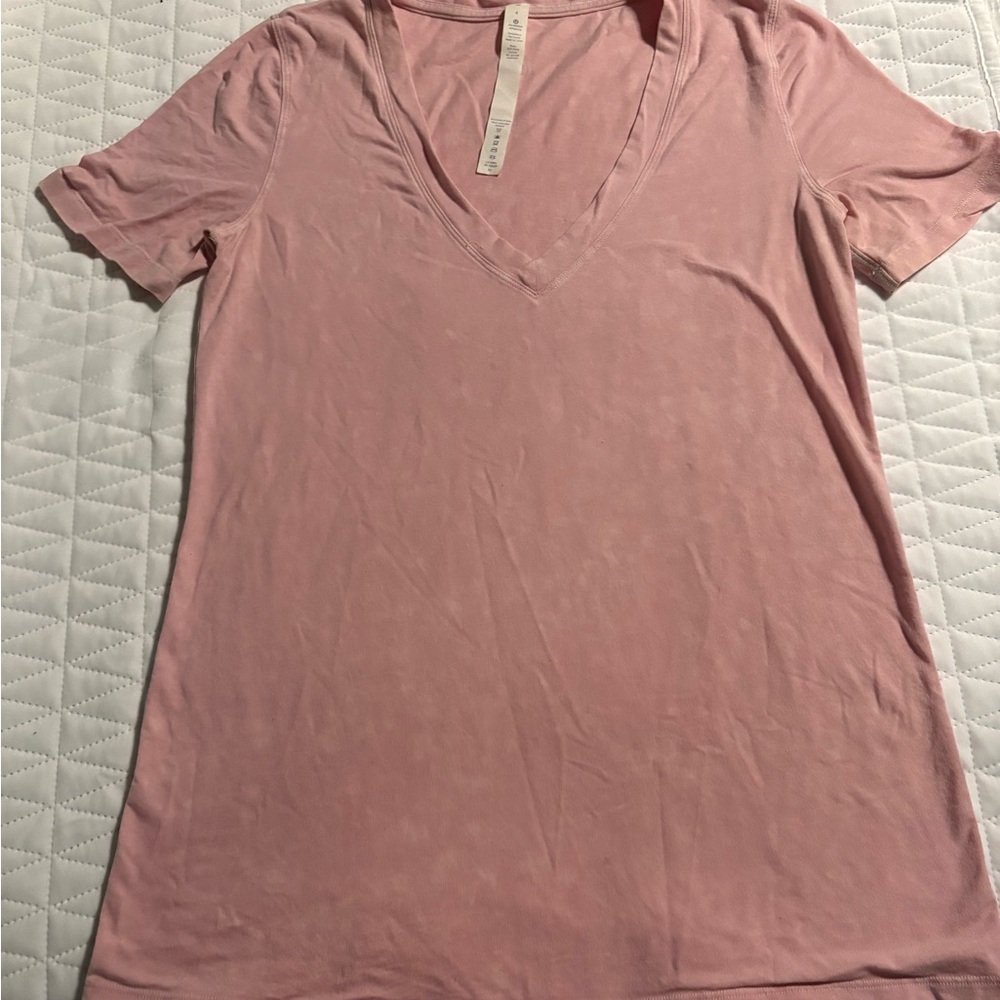 lululemon athletica Light Pink V-Neck Tee